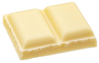 Beyaz arka planda izole edilmiş beyaz çikolata parçası, tam derinlik