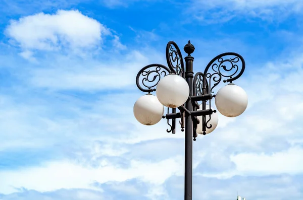 Street Lamp Background Sky White Spherical Lamps Iron Patterns Street — Stock Photo, Image