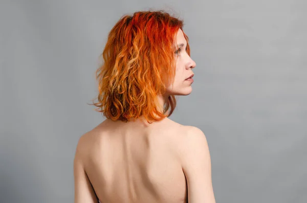 Back Portrait Sexy Young Woman Bare Back Red Hair Gray — Stock fotografie