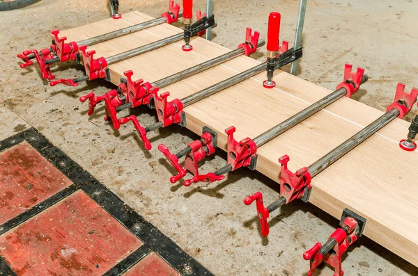 Close Carpenter Fastening Board Clamps Carpentry Workshop Side View —  Fotos de Stock