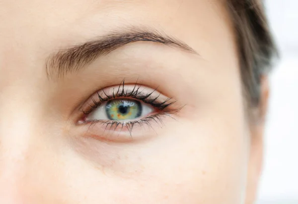 Weibliche Augen Aus Nächster Nähe Blick Die Kamera — Stockfoto