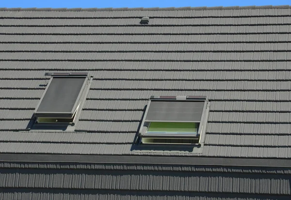 Automatisches Schiebedach Klappdachsystem Für Den Außenbereich Dachfenster Jalousien Markise Für — Stockfoto
