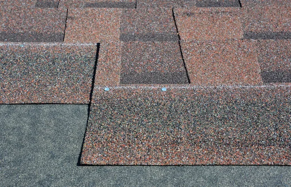 Close House Roof Asphalt Shingles Installation Roof Shingles Installation Nails — Foto de Stock