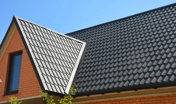 Close Waterproofing Problem Area Grey Steel House Attic Roof Rain — Stock Photo, Image