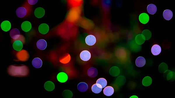 Bokeh Desfocado Colorido Resumo Contexto Das Guirlandas Festivas Incluídas Lâmpada — Fotografia de Stock
