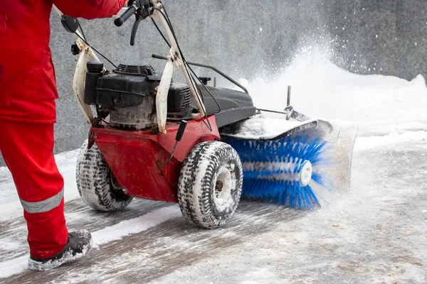 Special Machine Snow Removal Cleans Road — Stock Photo, Image