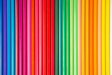 Çizim için renkli kalemler. Eğitim ve yaratıcılık. Boş zaman ve sanat