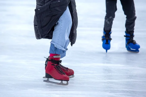 Pie Patinaje Sobre Hielo Persona Pista Hielo —  Fotos de Stock