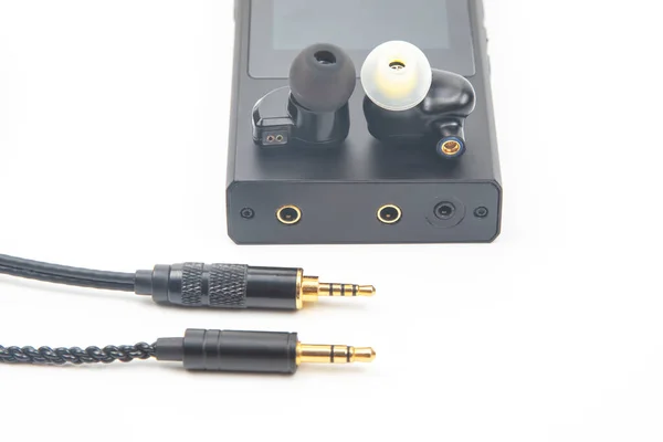 Ušní Sluchátka Pro Přehrávač Audio Zvuk Moderní Vybavení Pro Milovníky — Stock fotografie