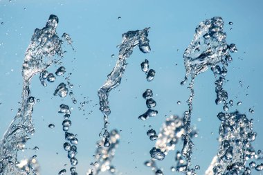 # Gökteki çeşmenin suyu #