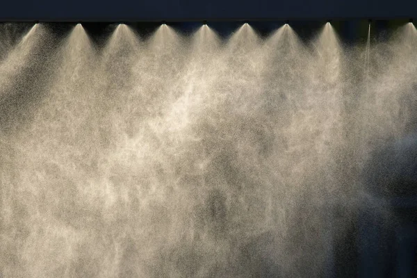 Köd Egy Szökőkút Fény Ellen Nap — Stock Fotó