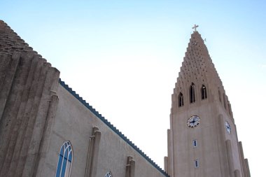 Reykjavik 'teki Hallgrimskirkja Kilisesi. İzlanda. Seyahat ve turizm. Avrupa 'nın mimari ve ünlü şehirleri
