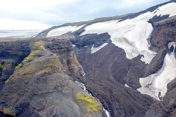 Contrasting Weather Mountainous Landscape Iceland — стокове фото