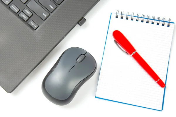 Computer Wireless Mouse Pen Notepad Next Laptop White Table Close — Stock Photo, Image