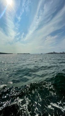 Dalgalı güzel deniz manzarası