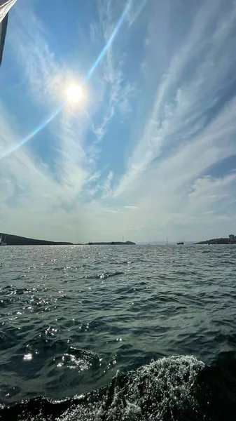 Dalgalı güzel deniz manzarası