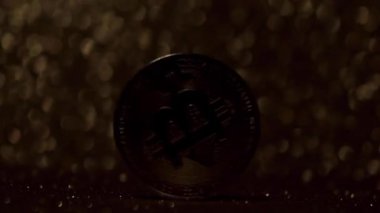 Altından BTC para dönüyor. Yeni sanal para birimi. Kapat.