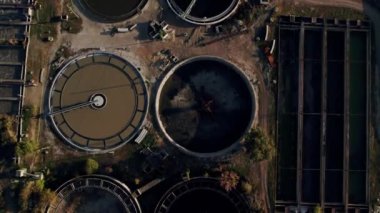 Atık su arıtma tesisinde yapılan anketler, kirli ya da lağım suyu filtresi