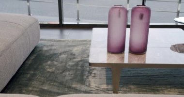 Modern Minimalist yuvarlak lamba Çağdaş İçişleri oturma odasında.