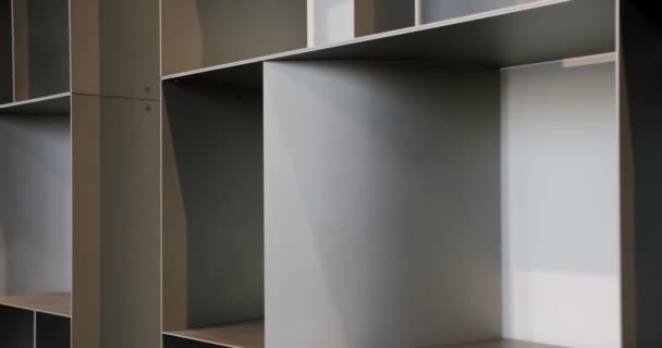 Home modern black shelf. Nice designed modern interior of the living room — Stok video