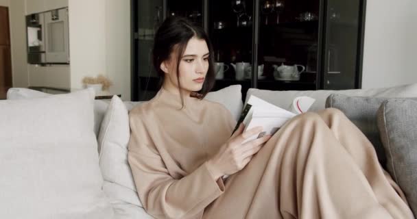 Attractive Lady Enjoying Spending Leisure Time Modern Novel Literature Couch — Wideo stockowe
