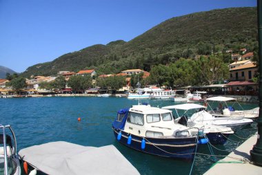 Lefkada adasındaVasiliki Limanı. Yunanistan