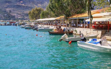 Lefkada adasındaVasiliki Limanı. Yunanistan