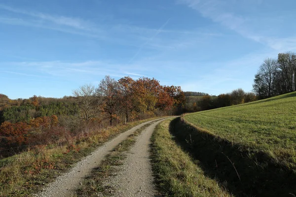 Herbstlandschaft Mit Feldern Und Wiesen Einem Klaren Tag — Stockfoto