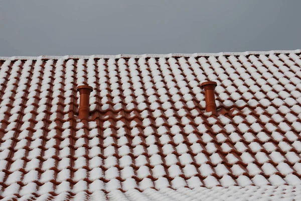 Tiled Roof House Covered Snow Winter — Stockfoto