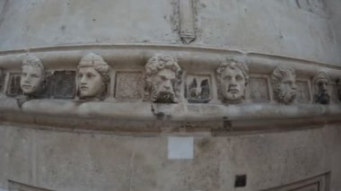 Hırvatistan 'daki UNESCO dünya mirası sahası Sibenik' teki St. James katedralinin manzarası.