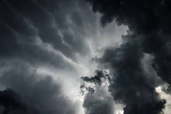 Dark Gloomy Stormy Rainy Sky Rays Light Terrible Hurricane Clouds — Stock Photo, Image