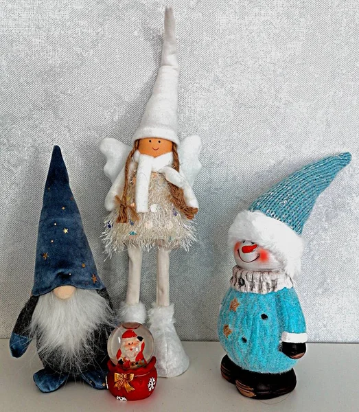 Noel Baba ve ekibi çocuklara neşe vermeye hazır.