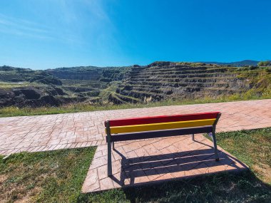 LGTBI kollektif yapmak için banka