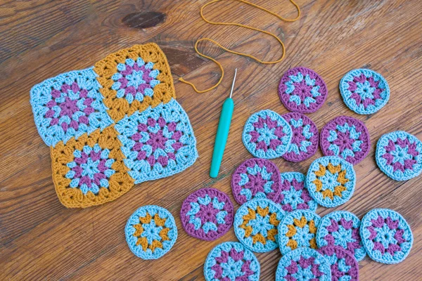 Padrões Crochet Turosque Cores Lilás Amarelas Gancho Tricot Crochê Fio — Fotografia de Stock