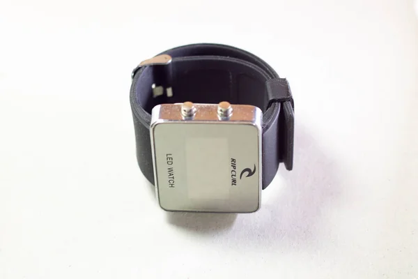 Ripcurl Digitaal Horloge Met Zwarte Band Een Geïsoleerde Witte Achtergrond — Stockfoto