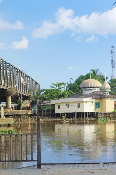 Mosque River Pedestrian Bridge Copy Space Environment Architecture Mosques Islamic — Foto Stock