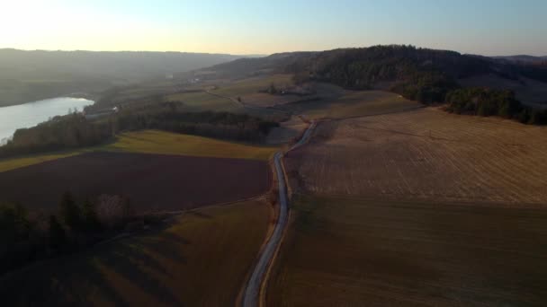 Winding Road Ketnka Letovice Dam Fields Forests Golden Calm Sunset — Video