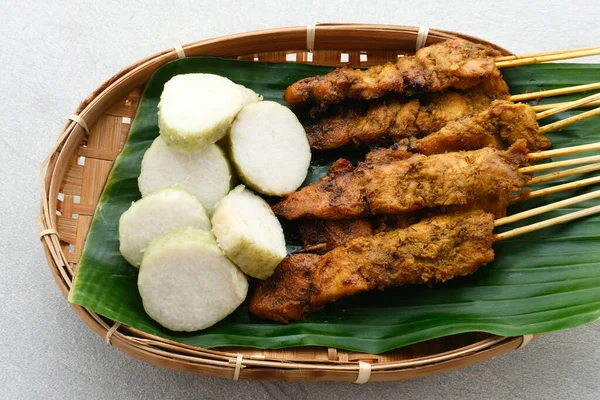 Satay Poulet Sate Ayam Avec Sauce Lontong Arachide Des Plats — Photo