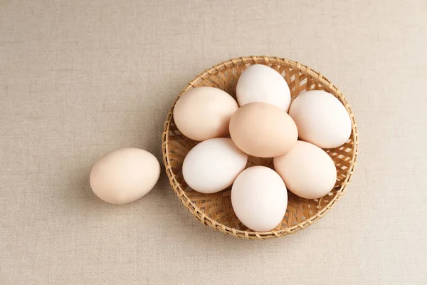 Frische Hühnereier Telur Ayam Kampung Weiße Eier Mit Kopierraum Ansicht — Stockfoto