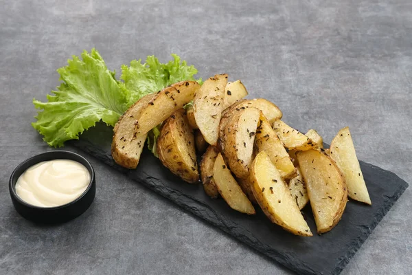 Roasted Potato Wedges Rosemary Herbs Served Mayonnaise Sauce — Stock Photo, Image