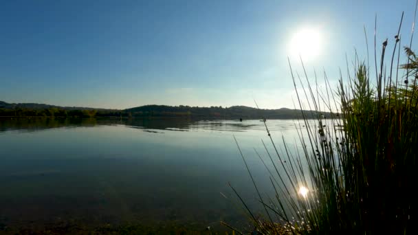 ヴァレーズ湖の夕日の風景 — ストック動画