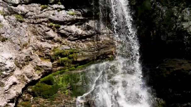 Luchtdrone Alpenlandschap Met Watervallen — Stockvideo