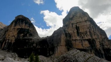Dolomitlerdeki Yaz Arazisi - Tuckett İtalya - 5K