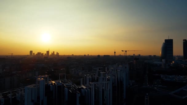 Drohne Aus Der Luft Landschaft Morgengrauen Über Der Stadt Mailand — Stockvideo