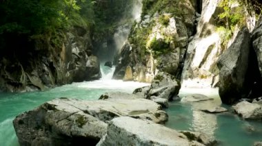 İtalyan Alplerinde rahatlatıcı manzara - 5K