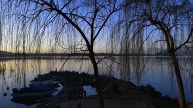 Hava Aracı - Sunset on the Water 'da Rahatlama ve Meditasyon