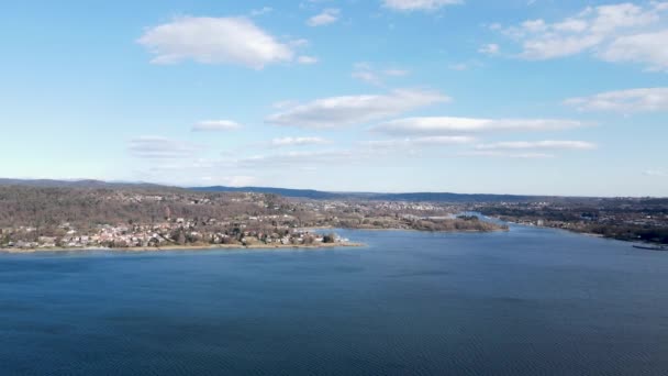 空中ドローン マッジョーレ湖の高高度での風景 — ストック動画
