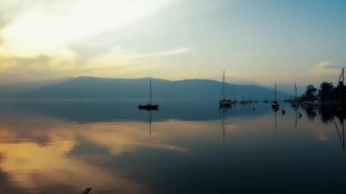 Hava Aracı - Leggiuno İtalya rıhtımındaki Sunset Manzarası