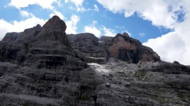 Hava Aracı - Dolomitlerdeki Alp Manzarası - Tuckett İtalya 2400 mt