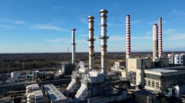 Hava Aracı - Bir Enerji Santrali Üzerinde Bahar Manzarası